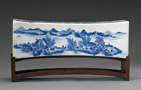 Appraisal: A blue and white porcelain pillow Late Qing Republic Period