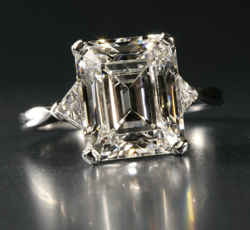 Appraisal: A solitaire diamond ring A solitaire diamond ringPlatinum grams centering