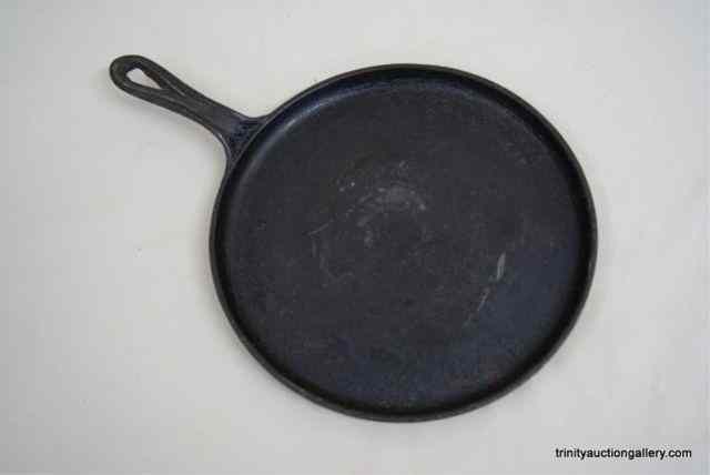 Appraisal: Vintage Cast Iron Griddle Pan - S W - USA