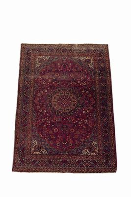 Appraisal: An Ishfahan rug x in x cm