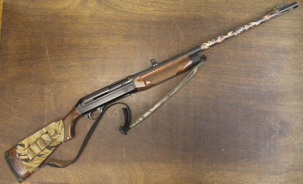 Appraisal: BENELLI SUPER BLACK EAGLE SEMI AUTOMATIC SHOTGUN DUCKS UNLIMITED OF