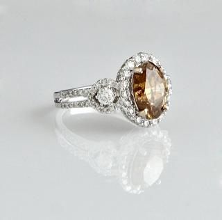 Appraisal: K White Gold Lady's Dinner Ring with an oval K