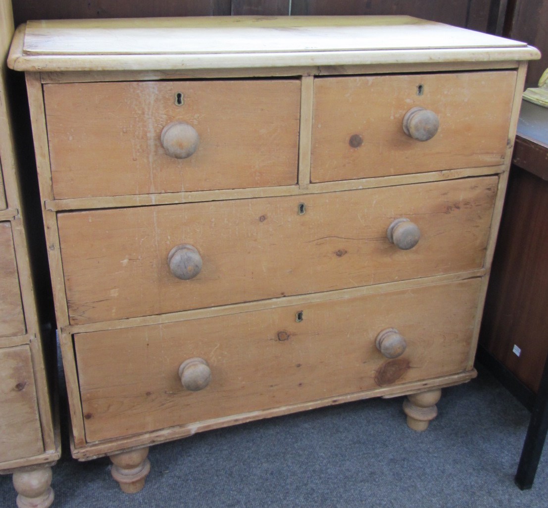 Appraisal: A Victorian pine chest of two short and two long