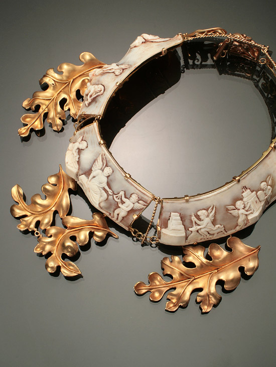 Appraisal: Italian Choker Length Tested -Karat Yellow-Gold and Shell Cameo Necklace