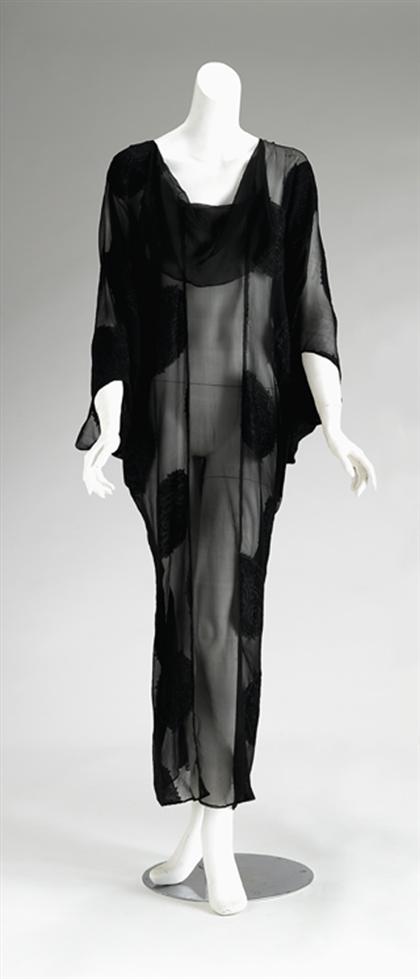 Appraisal: Black silk floral medallion-jacquard art deco gown s Loose-fitting with