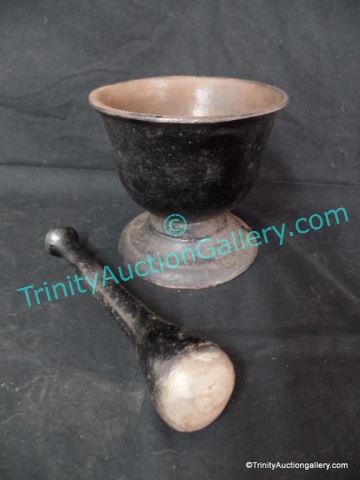 Appraisal: Antique Cast Iron Mortar and Pestle Apothecary Manufacturer unknown but