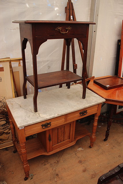 Appraisal: A VICTORIAN MARBLE TOPPPED PINE WASH STAND with two frieze