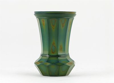 Appraisal: A Lithyalin glass beaker vase with a faceted body the