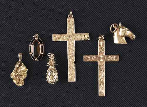 Appraisal: Grouping of six K yellow gold charms to include crosses