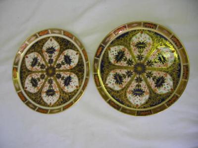 Appraisal: A PAIR OF ROYAL CROWN DERBY PORCELAIN PLATES of circular