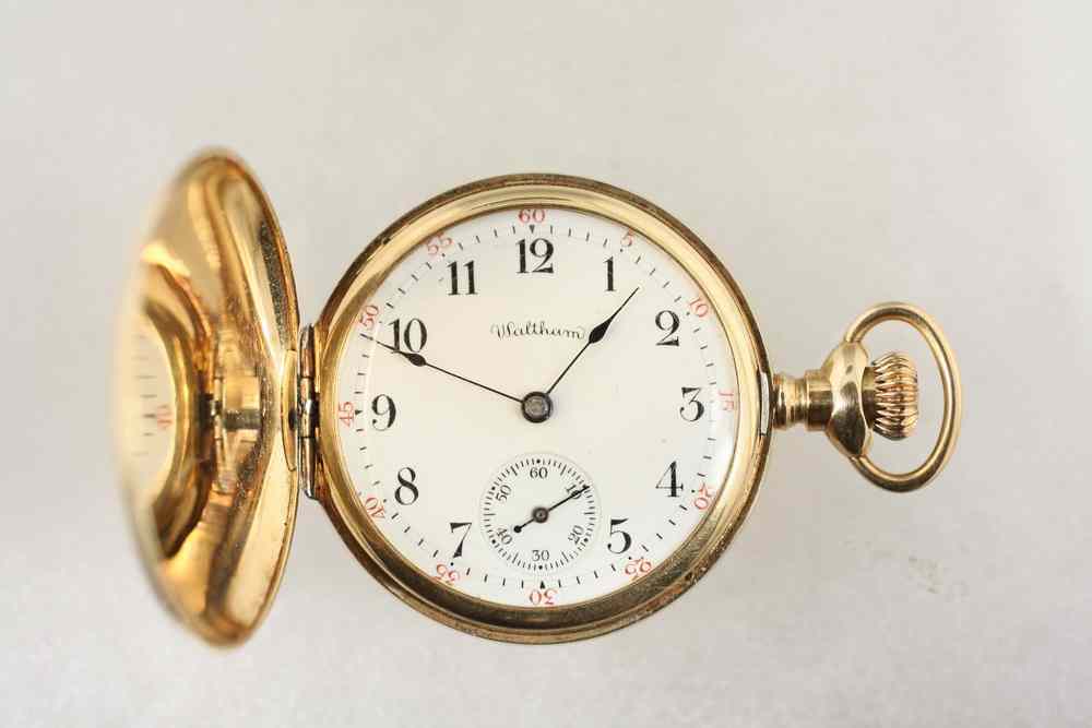 Appraisal: LADY'S WATCH - K yellow gold hunter case pendant watch