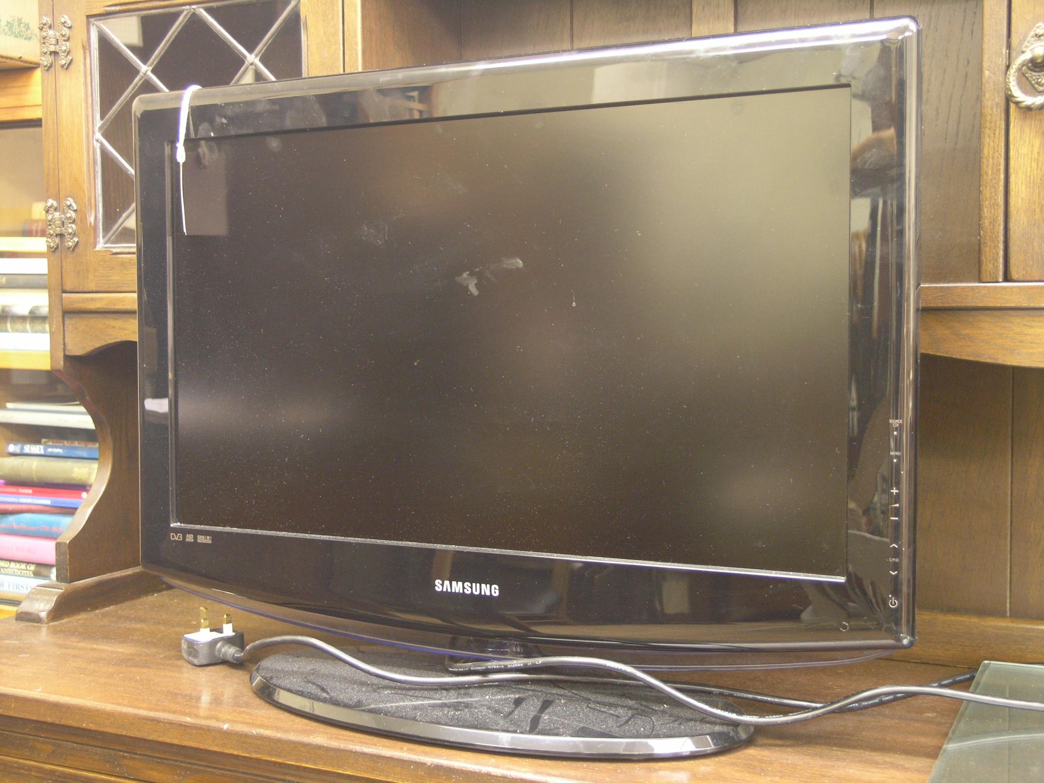 Appraisal: A Samsung HD television model LE R BD in flatscreen