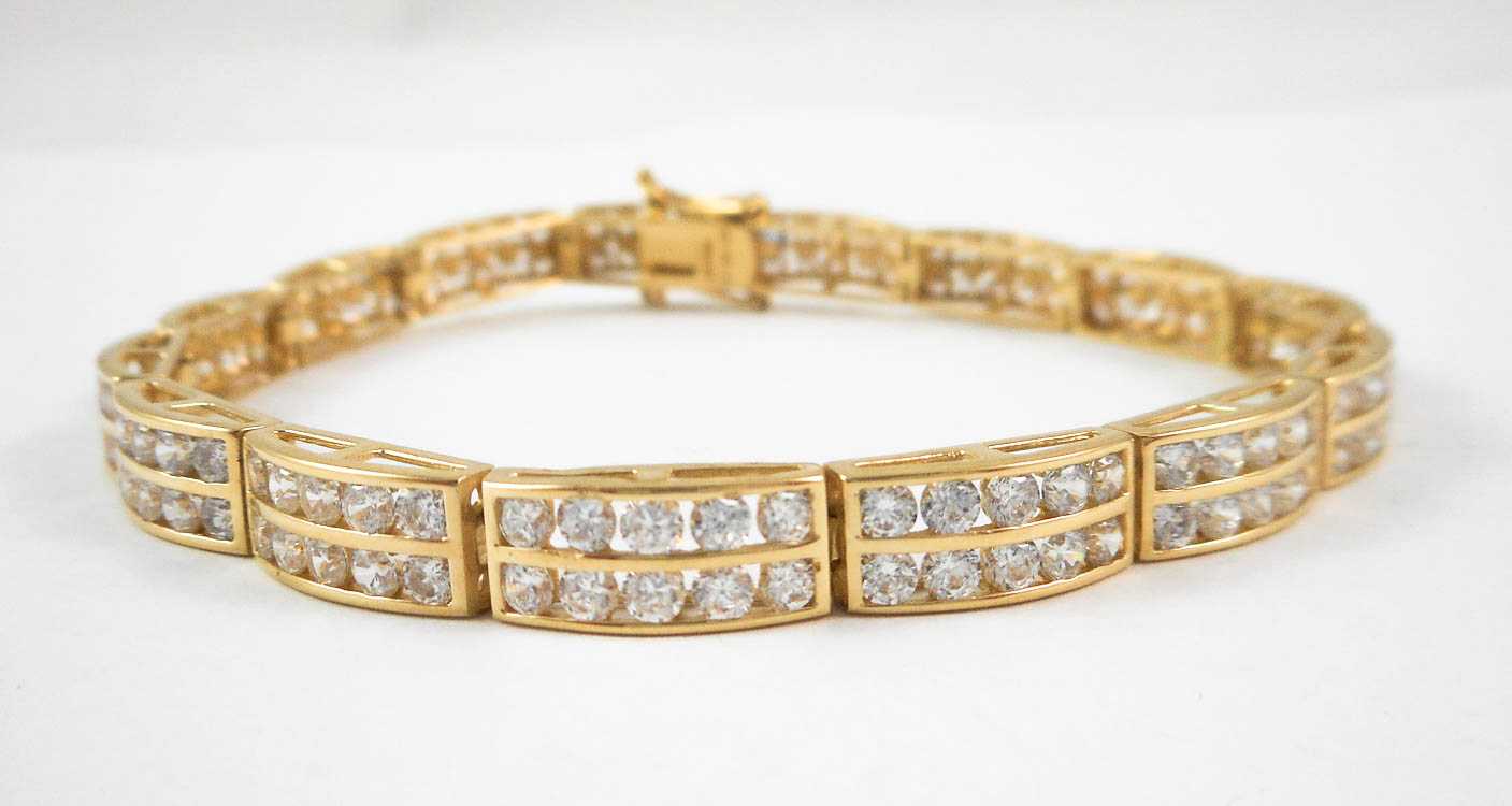 Appraisal: DIAMONIQUE FOURTEEN KARAT GOLD BRACELET measuring - inches in length