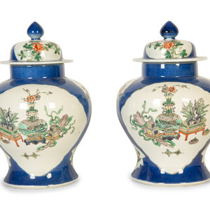 Appraisal: A Pair of Chinese Export Famille Verte Porcelain Covered Ginger