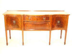 Appraisal: A George III style mahogany sideboard th century of serpentine