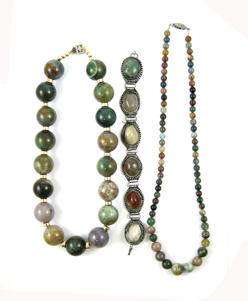 Appraisal: THREE ARTICLES OF INDIAN AGATE JEWELRY including a - inch