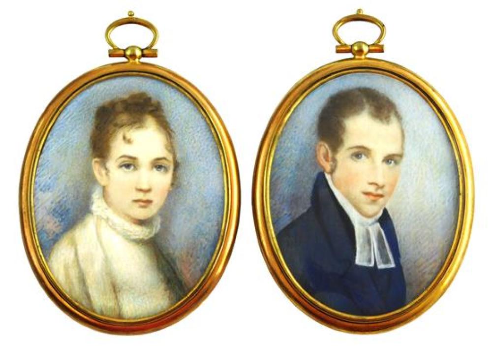 Appraisal: MINIATURE Pair of lockets in single case young man and