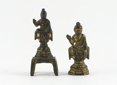 Appraisal: Two small Chinese gilt bronze figures of Sakymuni Buddha each