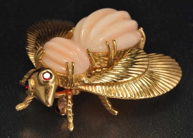 Appraisal: K Y Gold Carved Coral Bee Pin Description Rubies ctw