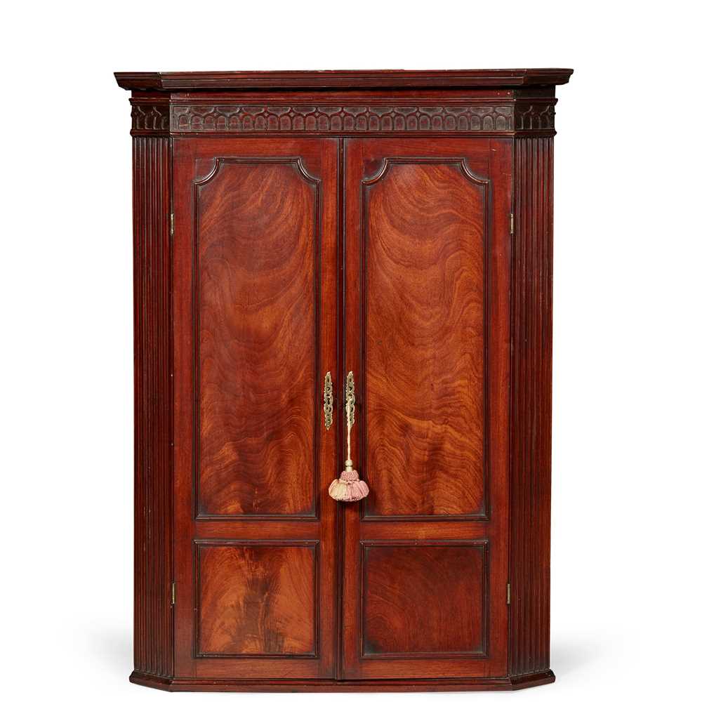 Appraisal: EARLY GEORGE III MAHOGANY HANGING CORNER CUPBOARD TH CENTURY the