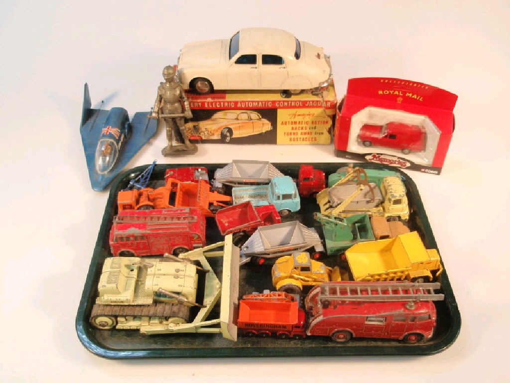 Appraisal: A Lincoln International Jaguar electric automatic control car boxed together