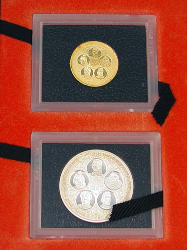 Appraisal: CAYMAN GOLD STERLING COIN SET Cased set from the Royal