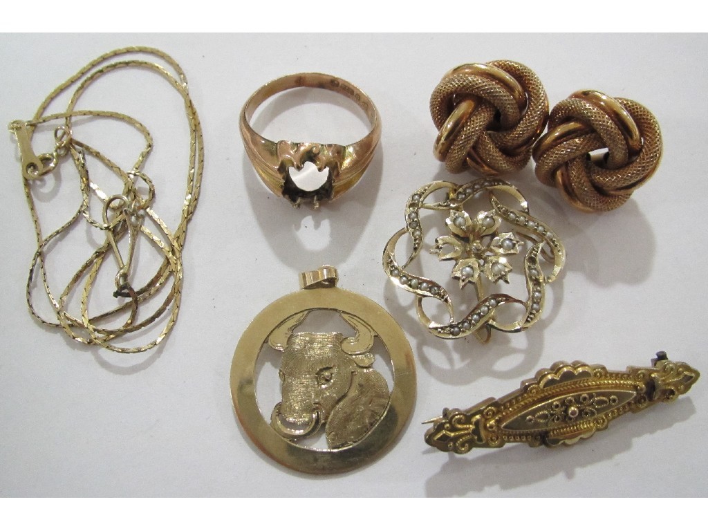 Appraisal: Lot of ct gold to include earrings bar brooch etc