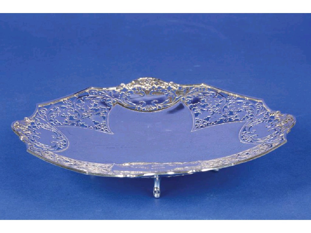 Appraisal: A DISH of octagonal form with a floral pierced border