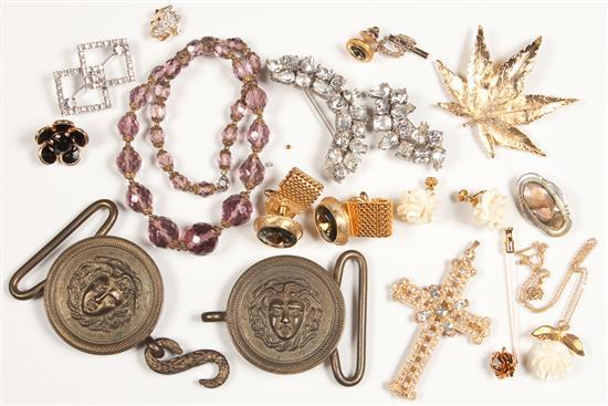 Appraisal: Assortment of jewelry including a rock crystal necklace Victorian medusa