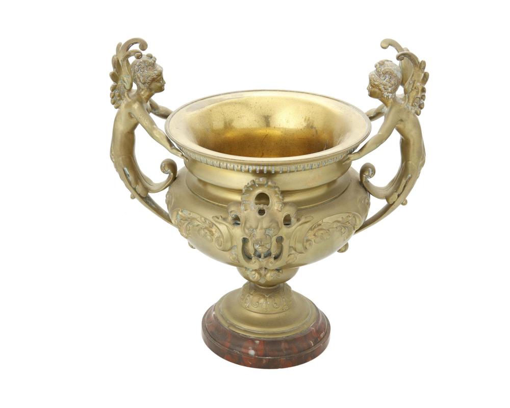 Appraisal: A FRENCH EMPIRE-STYLE BRONZE URNA French Empire-style bronze urn th