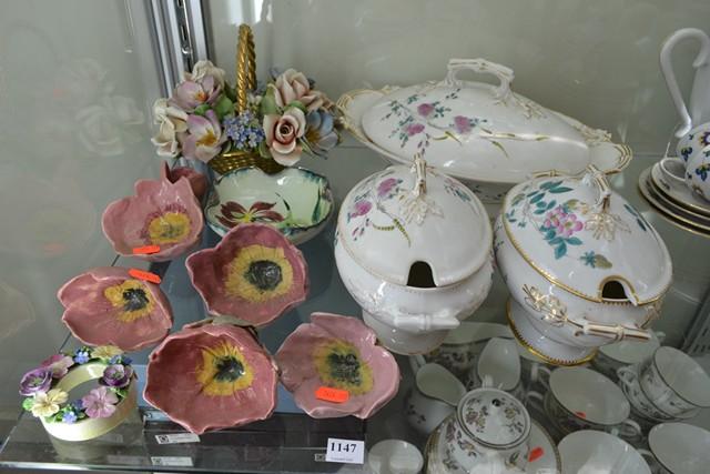 Appraisal: GROUP OF FLORAL CERAMIC ITEMS