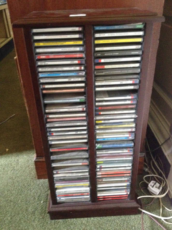 Appraisal: Classical operatic CD's in cabinet