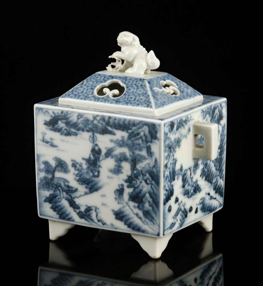 Appraisal: - Japanese Censer th century Japanese covered censer porcelain blue