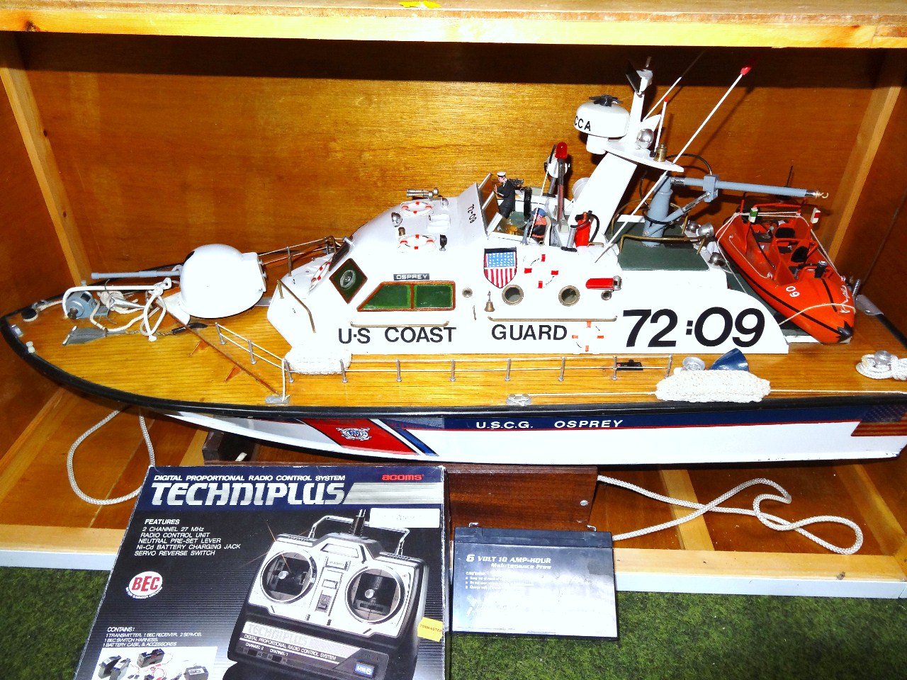 Appraisal: A model US coast guard Osprey boat scale with realistic