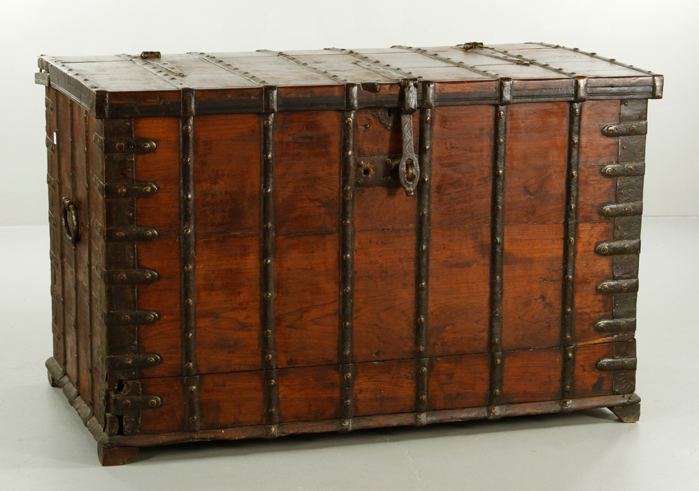 Appraisal: - Late th early th C Continental Trunk Late th