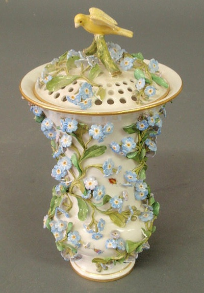 Appraisal: Meissen porcelain vase the cover with a bird finial h