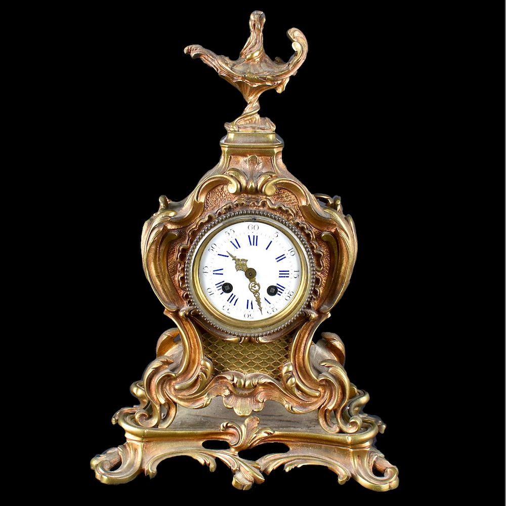 Appraisal: Antique Mantle Clock Antique Gilt Bronze Rococo Style Mantle Clock