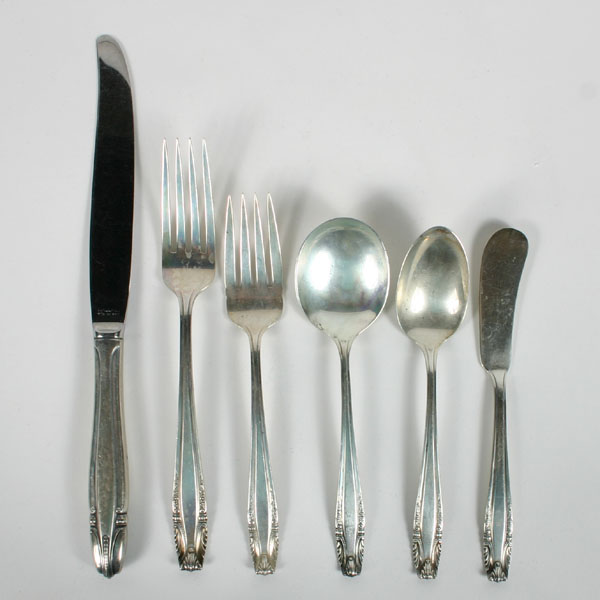 Appraisal: Lot of pieces Wallace sterling flatware in the Stradivari pattern