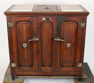 Appraisal: French oak ice box glacier French early th century Ice