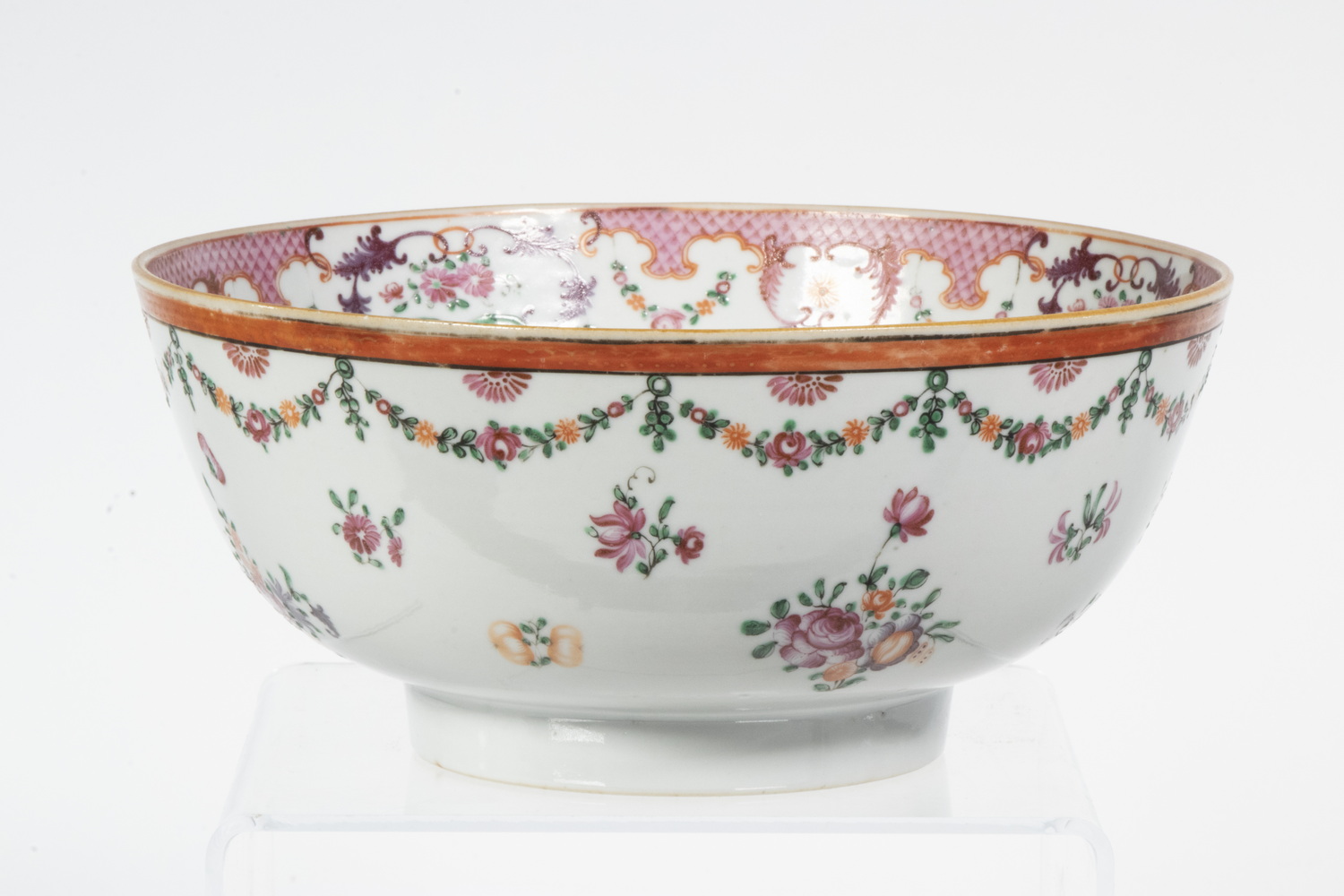 Appraisal: CHINESE EXPORT PORCELAIN BOWL Famille Rose Porcelain Bowl early th