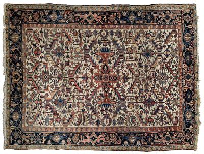 Appraisal: Heriz rug repeating hook and scroll designs on ivory ground