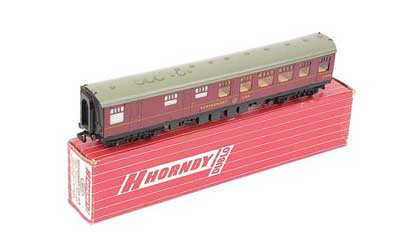 Appraisal: Hornby Dublo -Rail BR maroon Superdetail Restaurant Car slight rusting