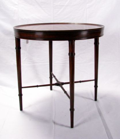 Appraisal: Kittinger Period Style Lamp Table colonial reproductions Kittinger Buffalo mark