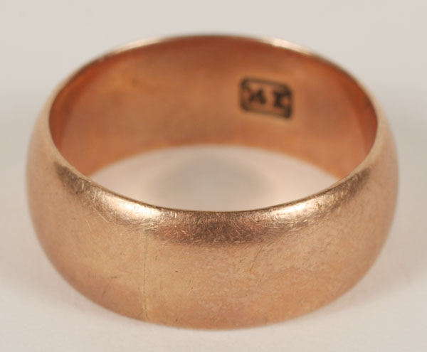 Appraisal: Men's K rose gold wedding band g Size mm wide