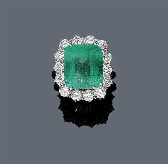 Appraisal: EMERALD AND DIAMOND RING ca White gold nickel-plated Elegant ring