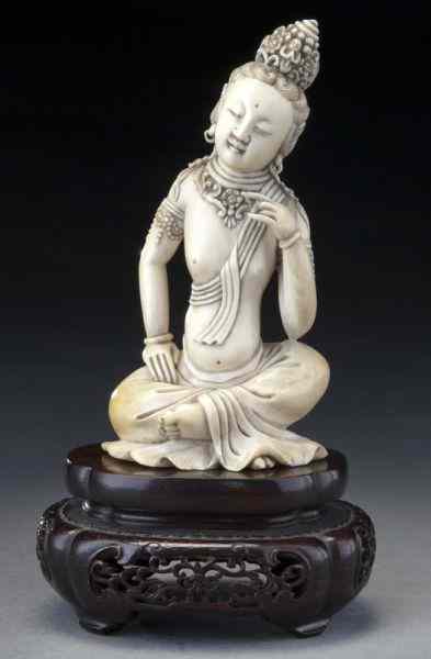 Appraisal: Chinese Qing carved ivory Guanyin International shipping IS NOT available