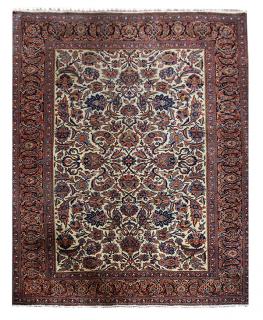 Appraisal: Persian Sarouk carpet Persian Sarouk carpet ' x '