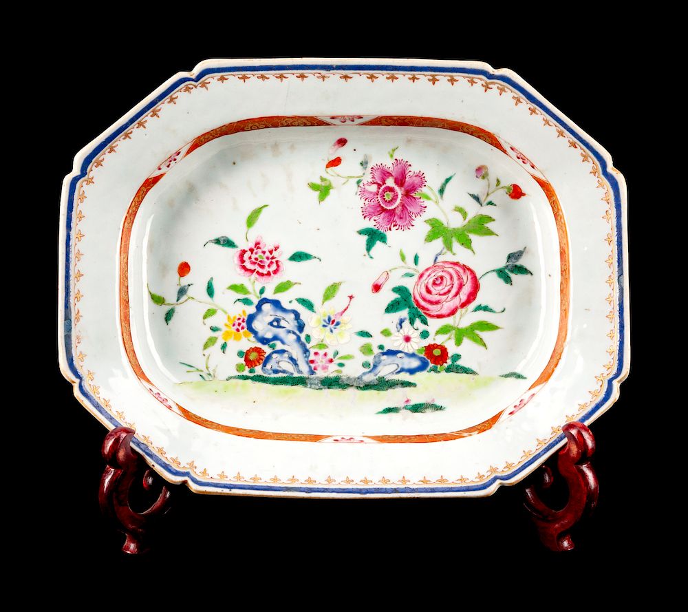 Appraisal: A Chinese Export Porcelain Octagonal Platter A Chinese Export Porcelain