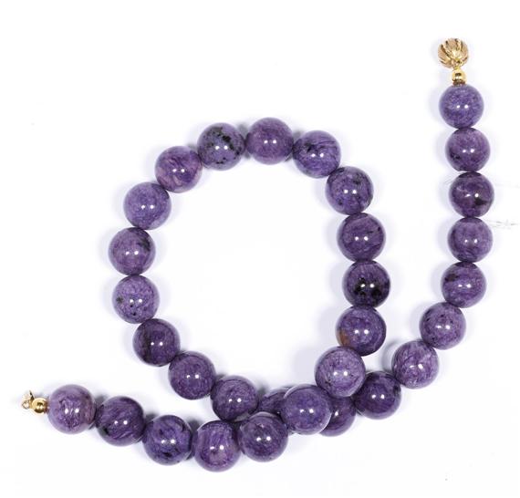 Appraisal: CHAROITE NECKLACE Clasp in silver gold-plated Decorative necklace of charoite