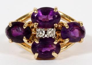 Appraisal: KT GOLD AND AMETHYST RING KT GOLD AND AMETHYST RING